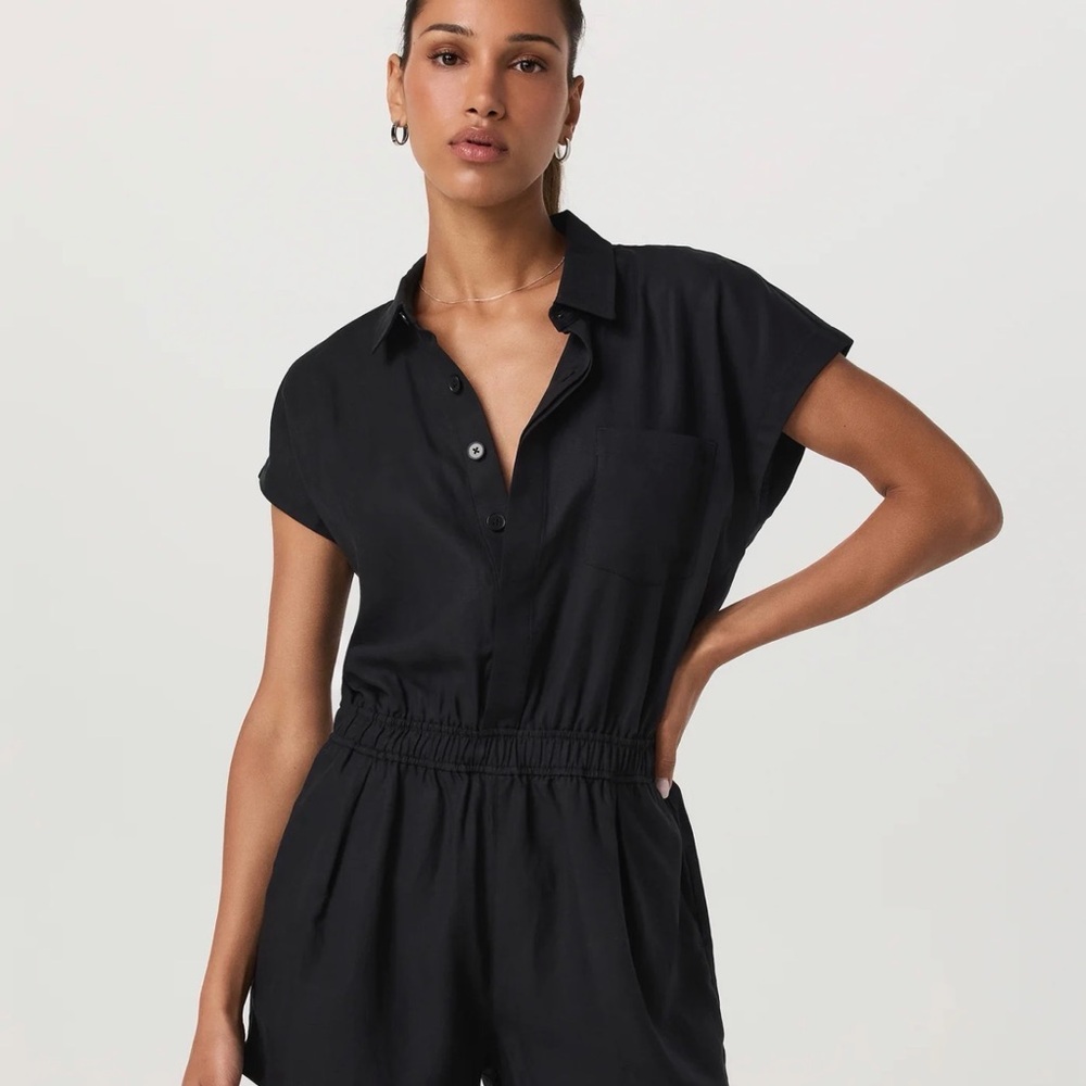 Vuori NWT Trestles Twill Black Romper. Women’s XS